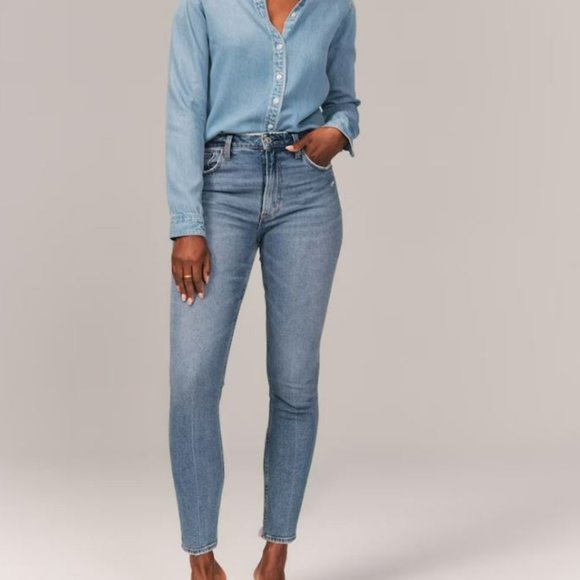 ABERCROMBIE & FITCH Curve Love High Rise Skinny Jean 25 / 0 R - Picture 1 of 4